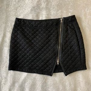 Express Quilted Double Zipper Pull Black Skirt